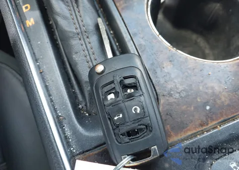 2015 Chevrolet Impala 1Lt из США, поврежденный, VIN 2G1115SL0F9281228